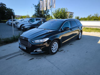 Ford Mondeo foto 2