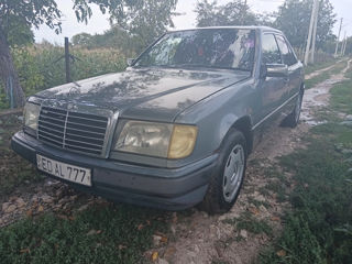 Mercedes Series (W124)