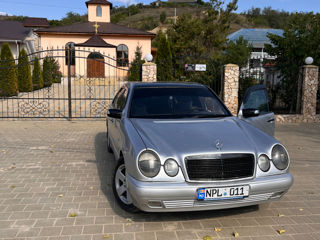 Mercedes E-Class foto 4