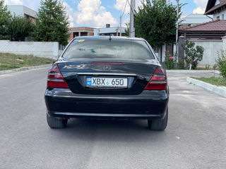 Mercedes E-Class foto 6