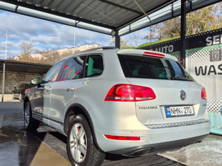 Volkswagen Touareg foto 5