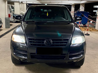 Volkswagen Touareg foto 1