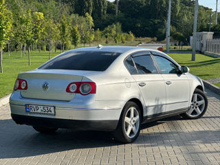 Volkswagen Passat foto 1