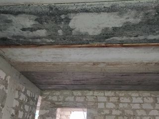 Casa 3 nivele în construcție foto 7