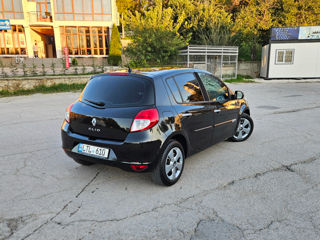 Renault Clio foto 4