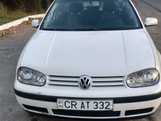 Volkswagen Golf foto 1