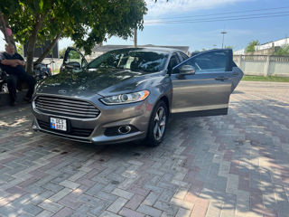 Ford Fusion foto 4