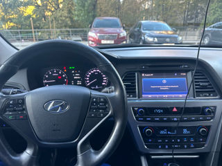 Hyundai Sonata foto 1