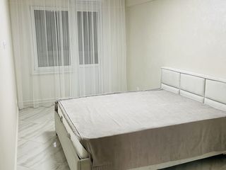 Apartament cu 2 camere, 75 m², Buiucani, Chișinău foto 10