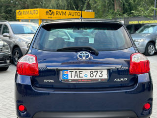 Toyota Auris foto 4