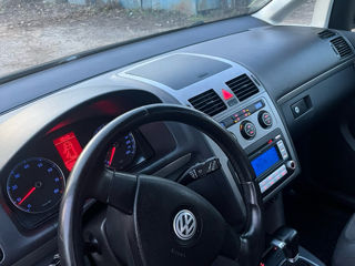 Volkswagen Touran foto 6