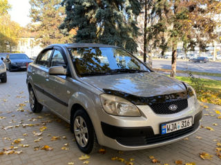 KIA Rio foto 2