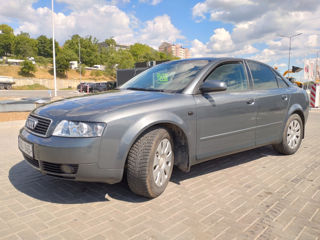 Audi A4 фото 7