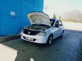 Dacia Logan foto 1