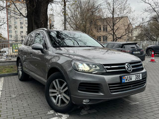 Volkswagen Touareg foto 2