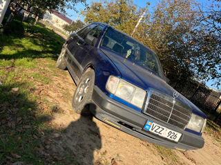 Mercedes Series (W124) foto 6