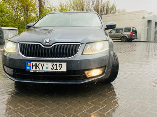 Skoda Octavia foto 1