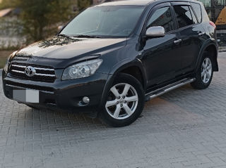 Toyota Rav 4 foto 1