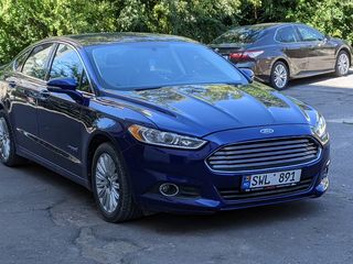 Ford Fusion foto 3