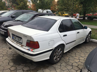 BMW 3 Series foto 3