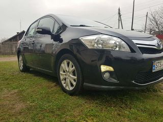 Chirie auto Prakat auto Chisinau  Prius Golf  Auris Yaris Automat Hybrid foto 15