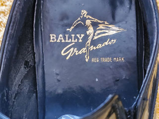 Черные туфли-смокинг из лакированной кожи  Bally, размер 10,.( EUR 43)  сделано во Франции фото 5