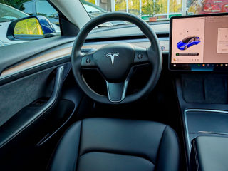 Tesla Model 3 foto 11