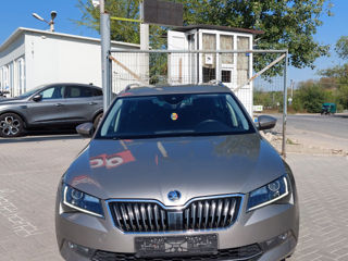 Skoda Superb foto 3