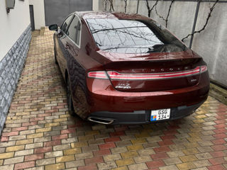 Lincoln MKZ foto 2