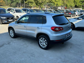 Volkswagen Tiguan foto 8