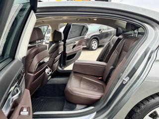 BMW 7 Series foto 15