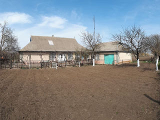 Casa de locuit, s. Slobozia, raionul Stefan Voda, posibil schimb pe auto foto 2