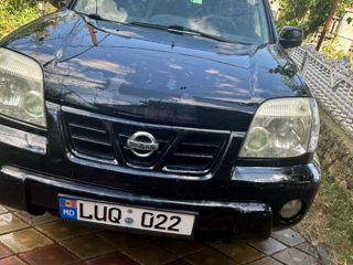 Nissan X-Trail foto 1