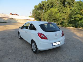 Opel Corsa foto 4