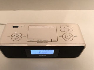 Док станция для iPod, радиочасы Philips dc200