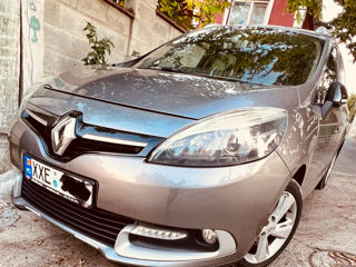 Renault Grand Scenic foto 2