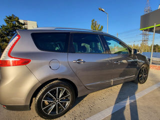 Renault Grand Scenic foto 2