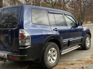 Mitsubishi Pajero foto 4