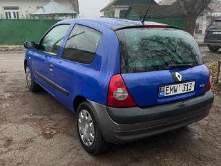 Renault Clio foto 4