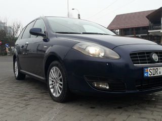 Fiat Croma foto 2