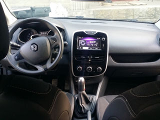 Renault Clio4 foto 9