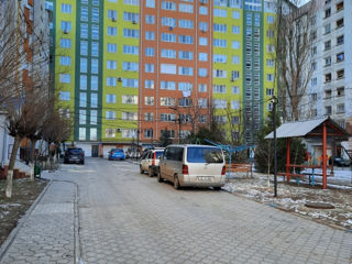 Apartament cu 3 camere, 102 m², BAM, Bălți