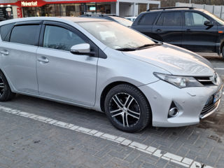 Toyota Auris foto 4