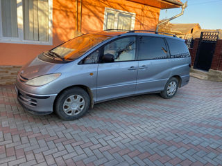 Toyota Previa foto 2