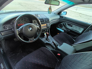 BMW 5 Series foto 5