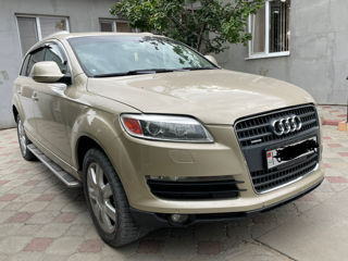 Audi Q7 foto 1