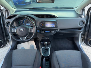 Toyota Yaris foto 8