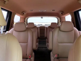 KIA Carnival foto 4