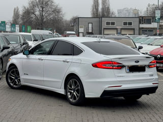 Ford Fusion foto 3