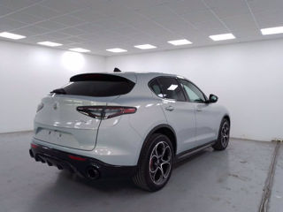 Alfa Romeo Stelvio foto 8